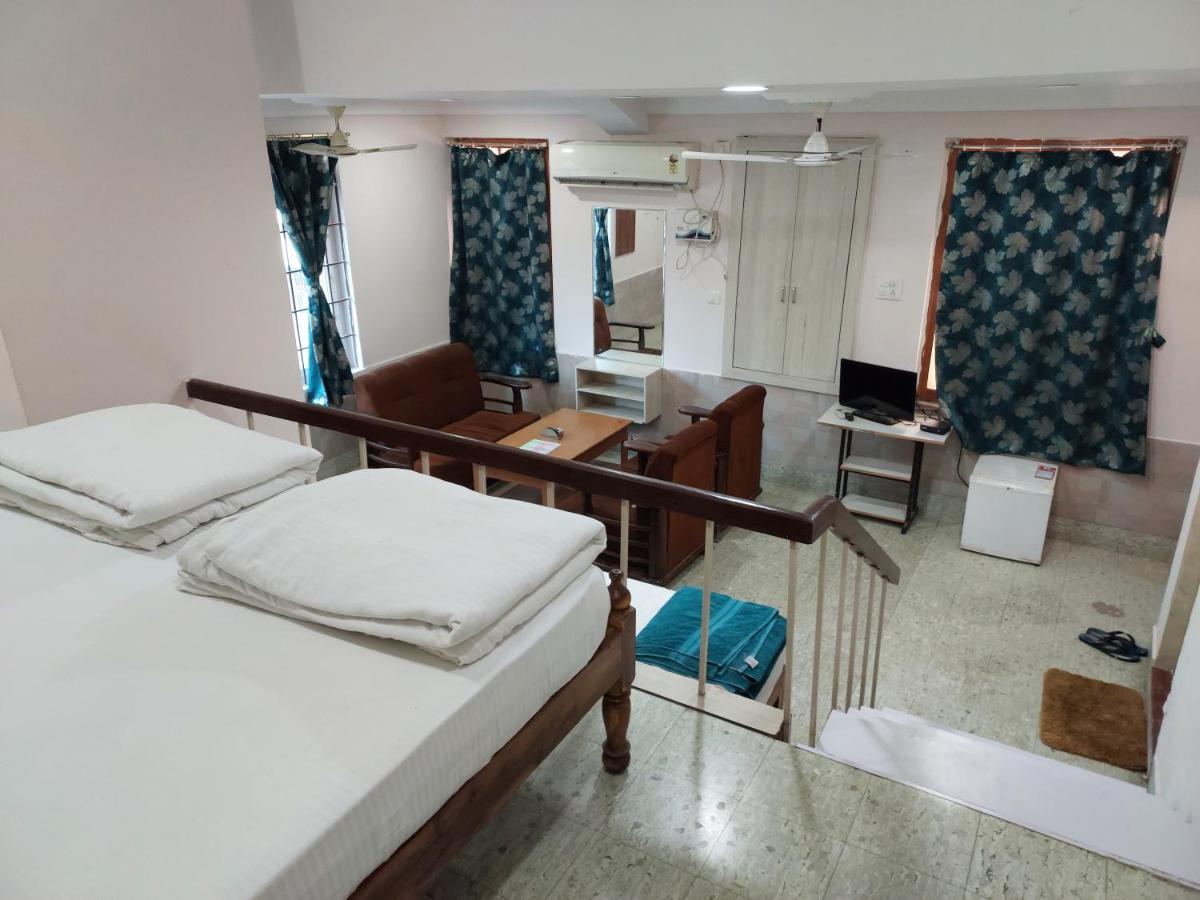 Radhika Resort Bhubaneswar Exterior foto